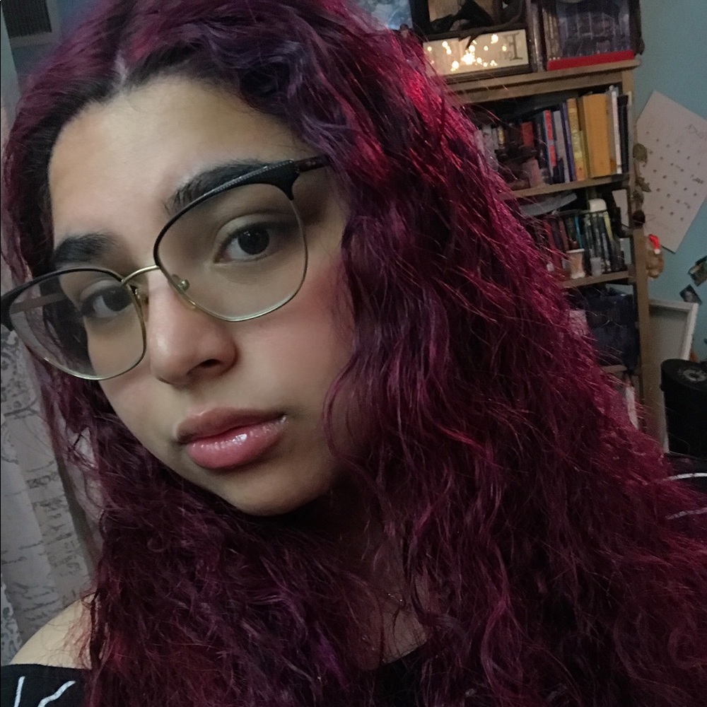 Meet your Posher, Annabella